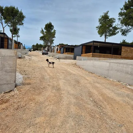 Mobile Lucica Κάμπινγκ Drage