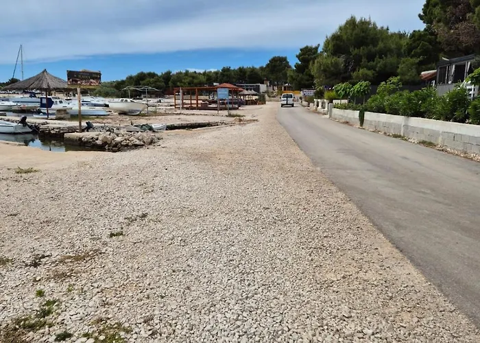 Mobile Lucica Κάμπινγκ *