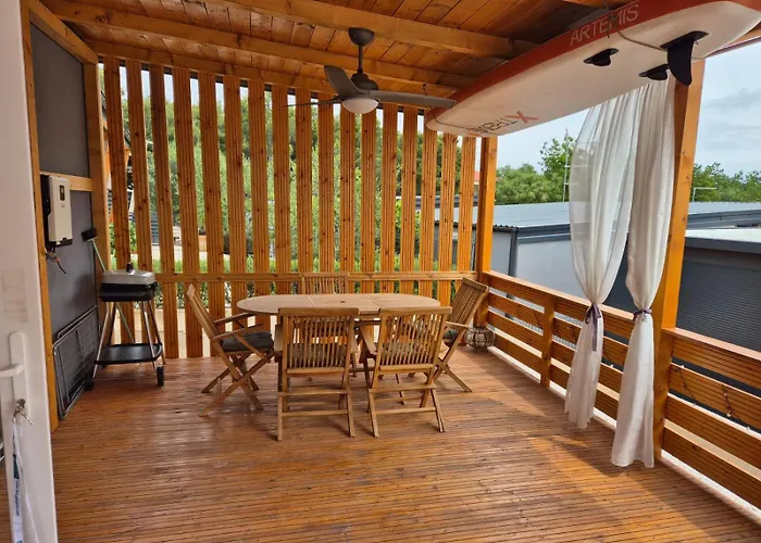 Κάμπινγκ Mobile Lucica