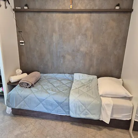 Mobile Lucica Campingplatz Drage