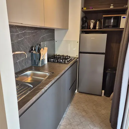 Mobile Lucica Kamp *