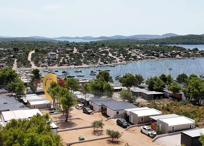 Mobile Lucica Campsite *