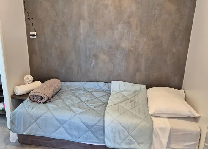 Mobile Lucica Camping Drage